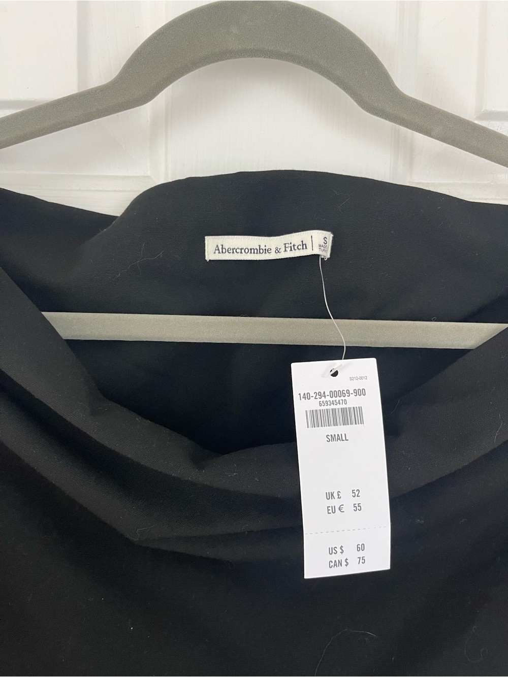 NWT Abercrombie and Fitch Drapey Off the Shoulder Top with Zipper Size S - Picture 3 of 4